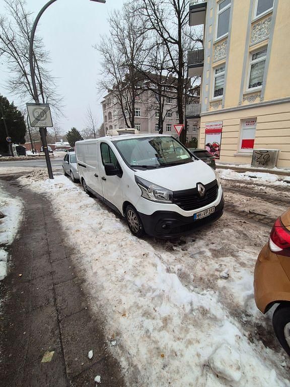 Gebraucht Renault Trafic 116 PS (85 kW) 2016 Weiß Van / Kleinbus