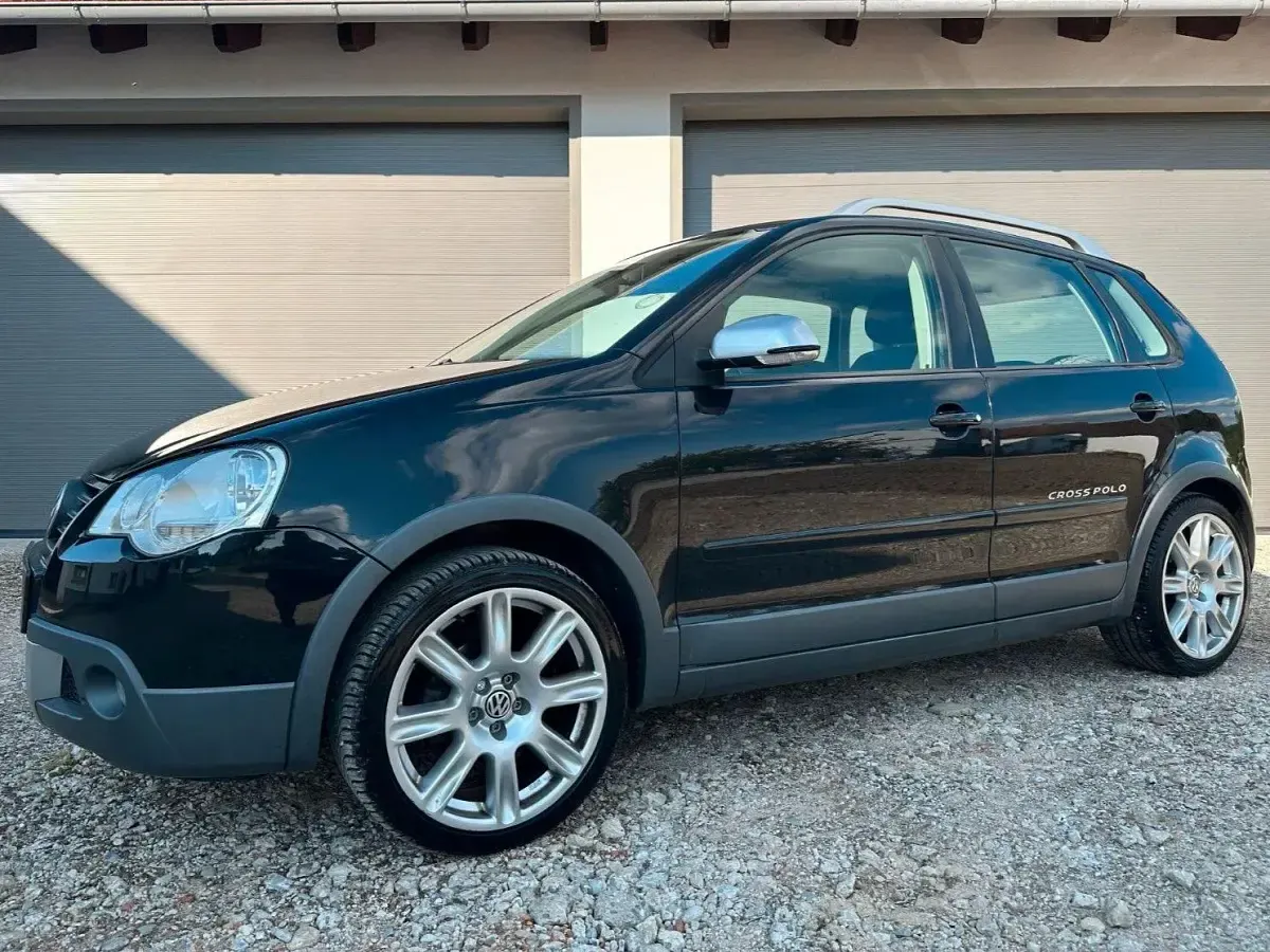 Gebraucht VW Polo Cross 80 PS (58 kW) 2009 Schwarz Kleinwagen