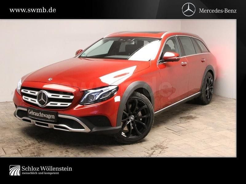 Gebraucht Mercedes E400 Avantgarde 329 PS (241 kW) 2018 Rot Kombi