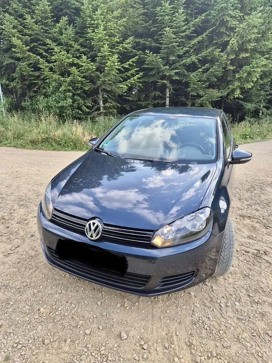 Gebraucht VW Golf VI Comfortline 122 PS (89 kW) 2011 Blau Kleinwagen