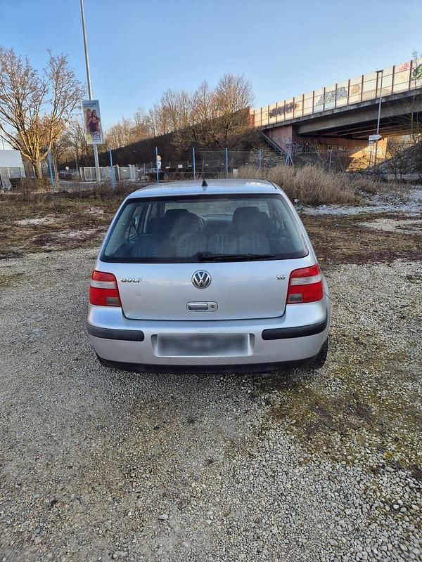 Gebraucht VW Golf IV 105 PS (77 kW) 2002 Silber Limousine