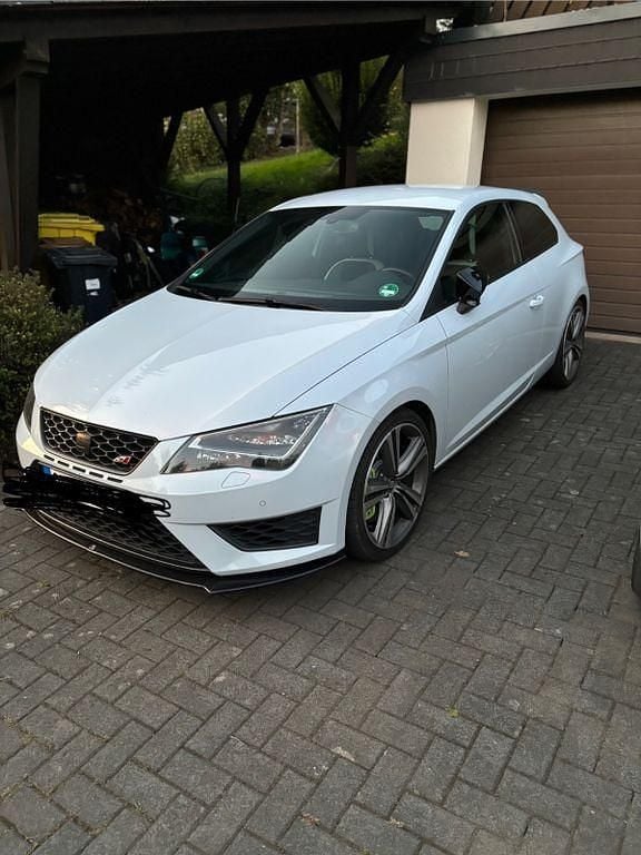 Weiß Gebraucht 2014 Cupra Leon Limousine | 16.999 € (Fairer Preis) - Bild 1/4