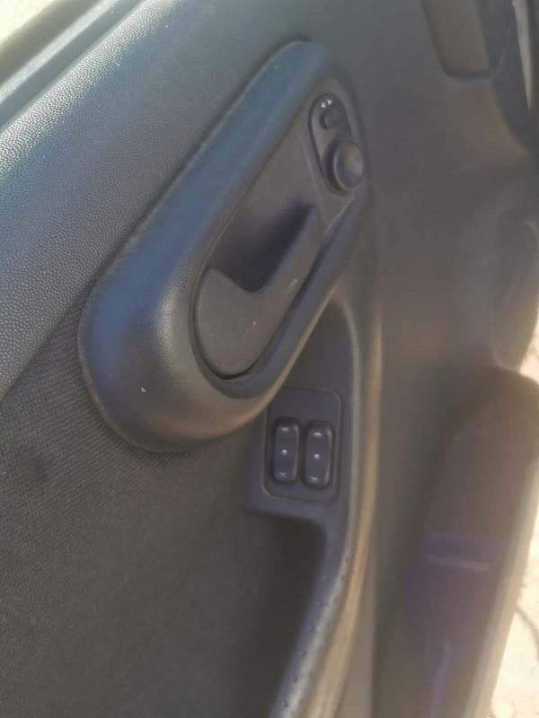 Usata Opel Combo 75 CV (55 kW) 2007 Bianco Monovolume