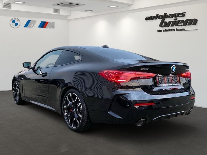 Gebraucht BMW 430 M Sport 286 PS (210 kW) 2024 Black sapphire metallic Coupé