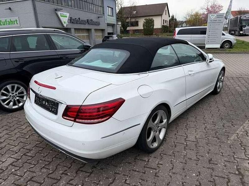 Gebraucht Mercedes E200 184 PS (135 kW) 2016 Polarweiss Cabrio