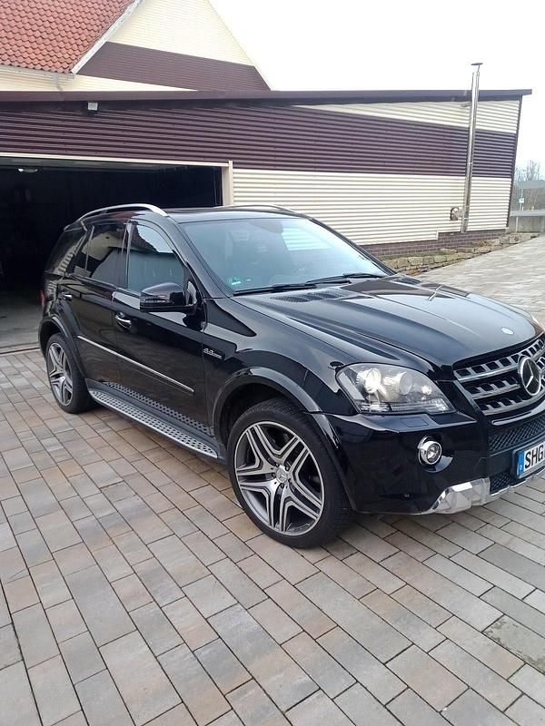 Gebraucht Mercedes ML63 AMG AMG 510 PS (375 kW) 2010 Schwarz SUV