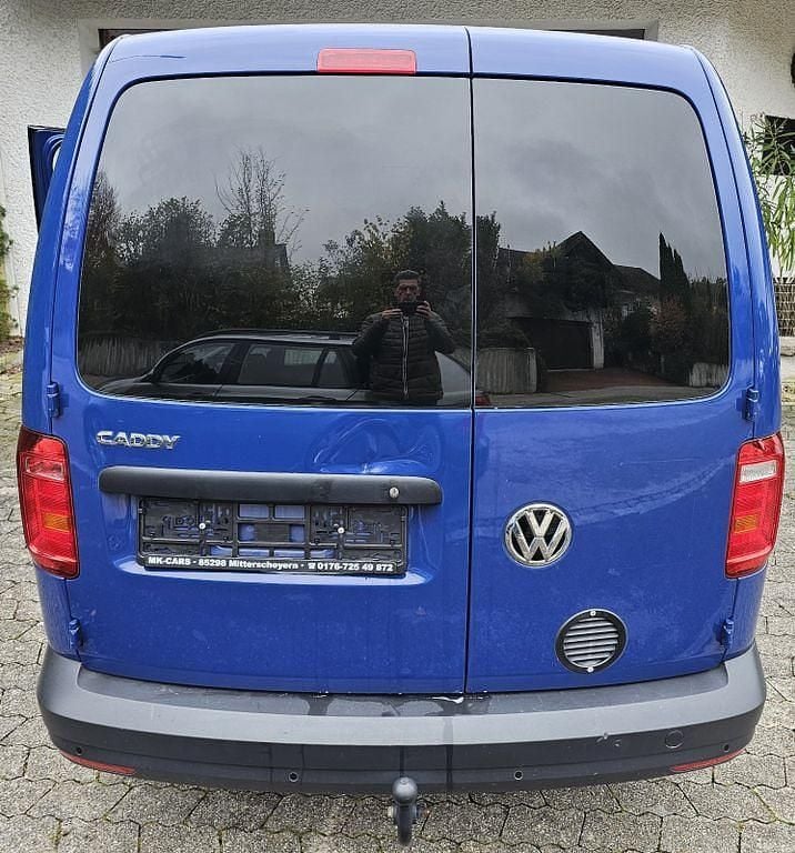 Second-hand VW Caddy Beach 75 CP (55 kW) 2018 Monovolum