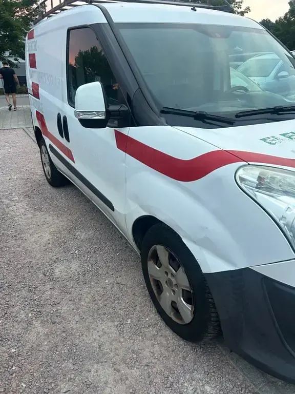 Gebraucht Fiat Doblò 101 PS (74 kW) 2010 Weiß Van / Kleinbus