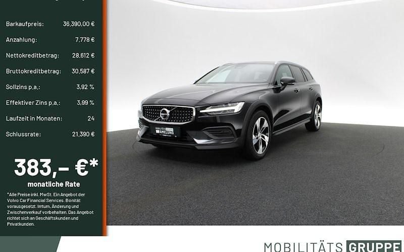 Gebraucht Volvo V60 CC Plus 197 PS (144 kW) 2024 Schwarz Kombi