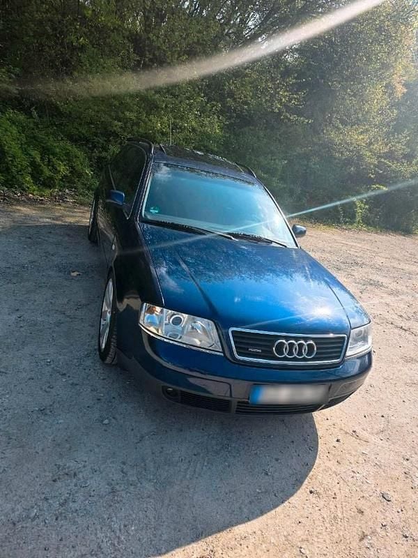 Usado Audi A6 Basis 193 HP (141 kW) 1998 Azul Carrinha