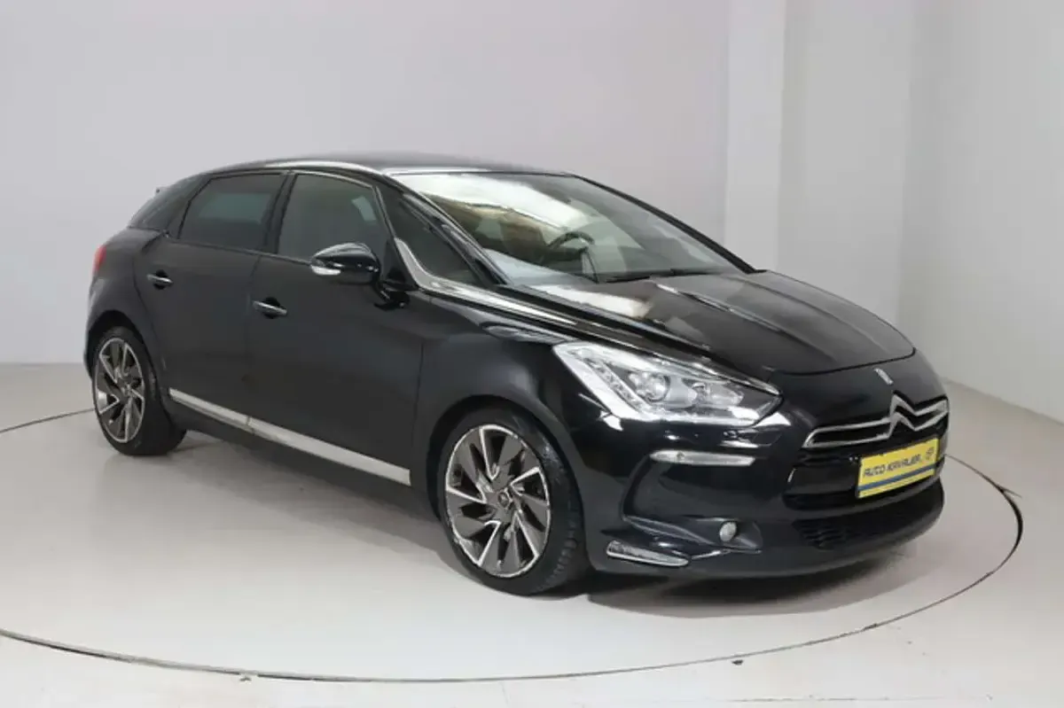 Gebraucht Citroën DS5 Sport Chic 181 PS (133 kW) 2014 Schwarz Kleinwagen