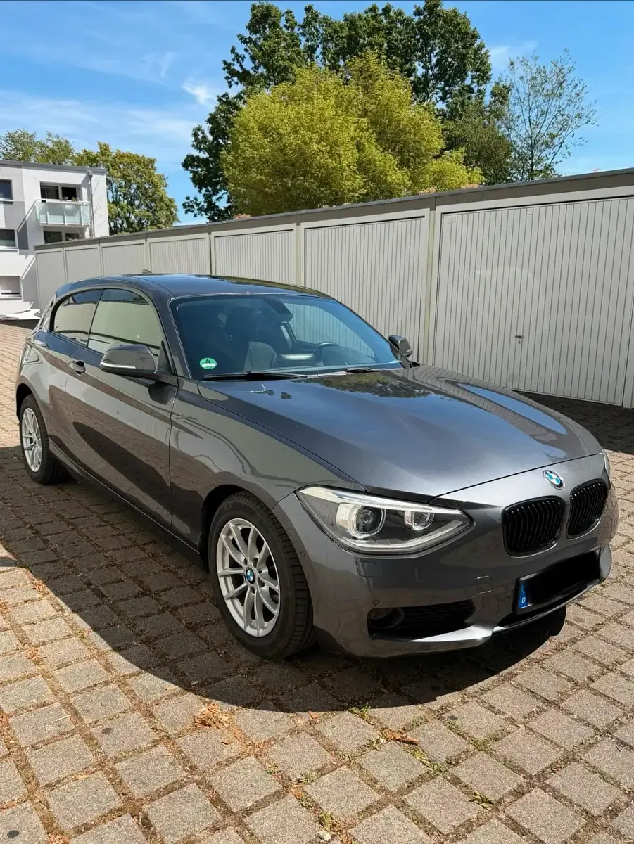 Gebraucht BMW 118 Sport Line 170 PS (125 kW) 2013 Grau Kleinwagen