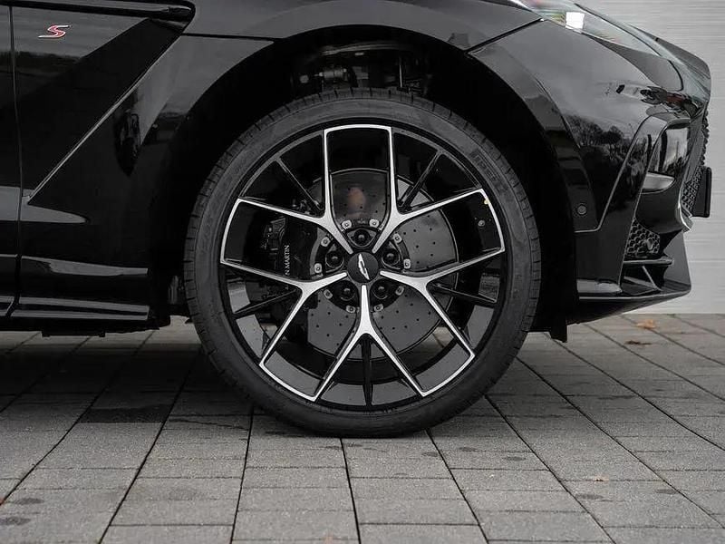 Neu Aston Martin DBX 727 PS (534 kW) 2025 Schwarz SUV