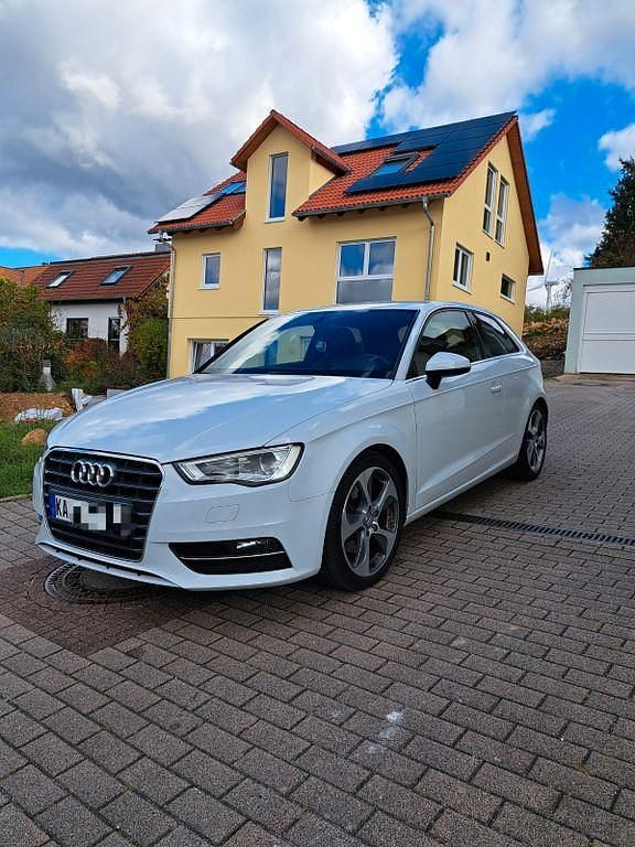 Gebraucht Audi A3 S-Line 179 PS (131 kW) 2013 Weiß Limousine