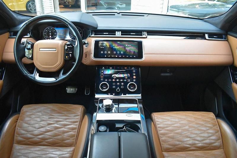 Gebraucht Land Rover Range Rover Velar SVAutobiography Dynamic Black 551 PS (405 kW) 2020 Silber SUV