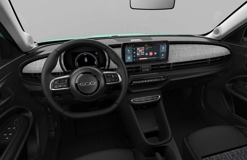 Neu Fiat 600 145 PS (106 kW) 2025 Aqua blau metallic SUV