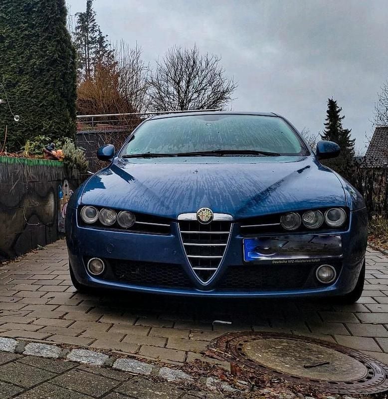 Blau Gebraucht 2009 Alfa Romeo 159 Kombi | 2.100 € (Fairer Preis) - Bild 1/4