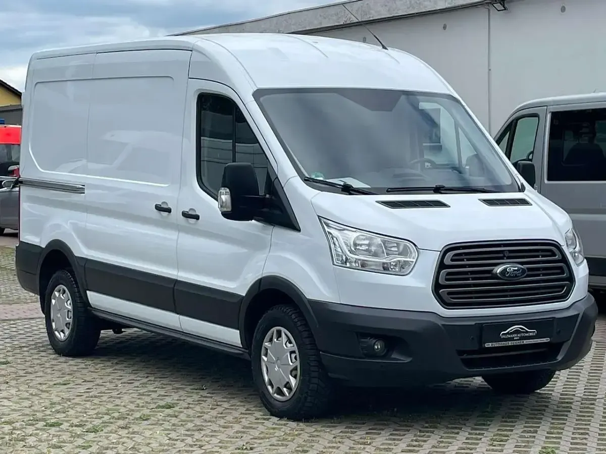 Gebraucht Ford Transit 131 PS (96 kW) 2019 Weiß Van / Kleinbus