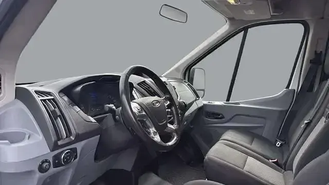 Gebraucht Ford Transit Trend 131 PS (96 kW) 2019 Weiß Kombi