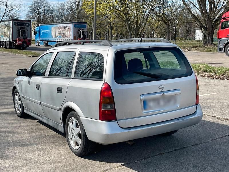 Gebraucht Opel Astra 90 PS (66 kW) 2001 Silber Kombi