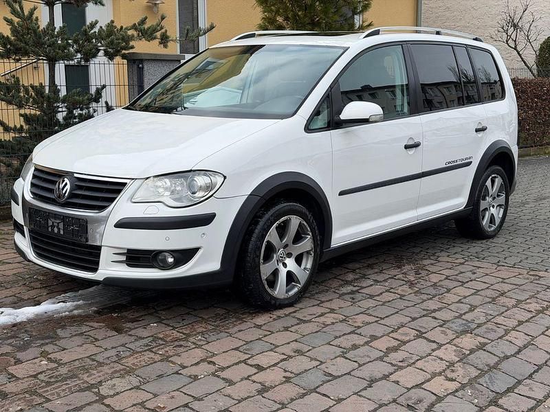 Gebraucht VW Touran Cross 170 PS (125 kW) 2008 Weiß Van / Kleinbus