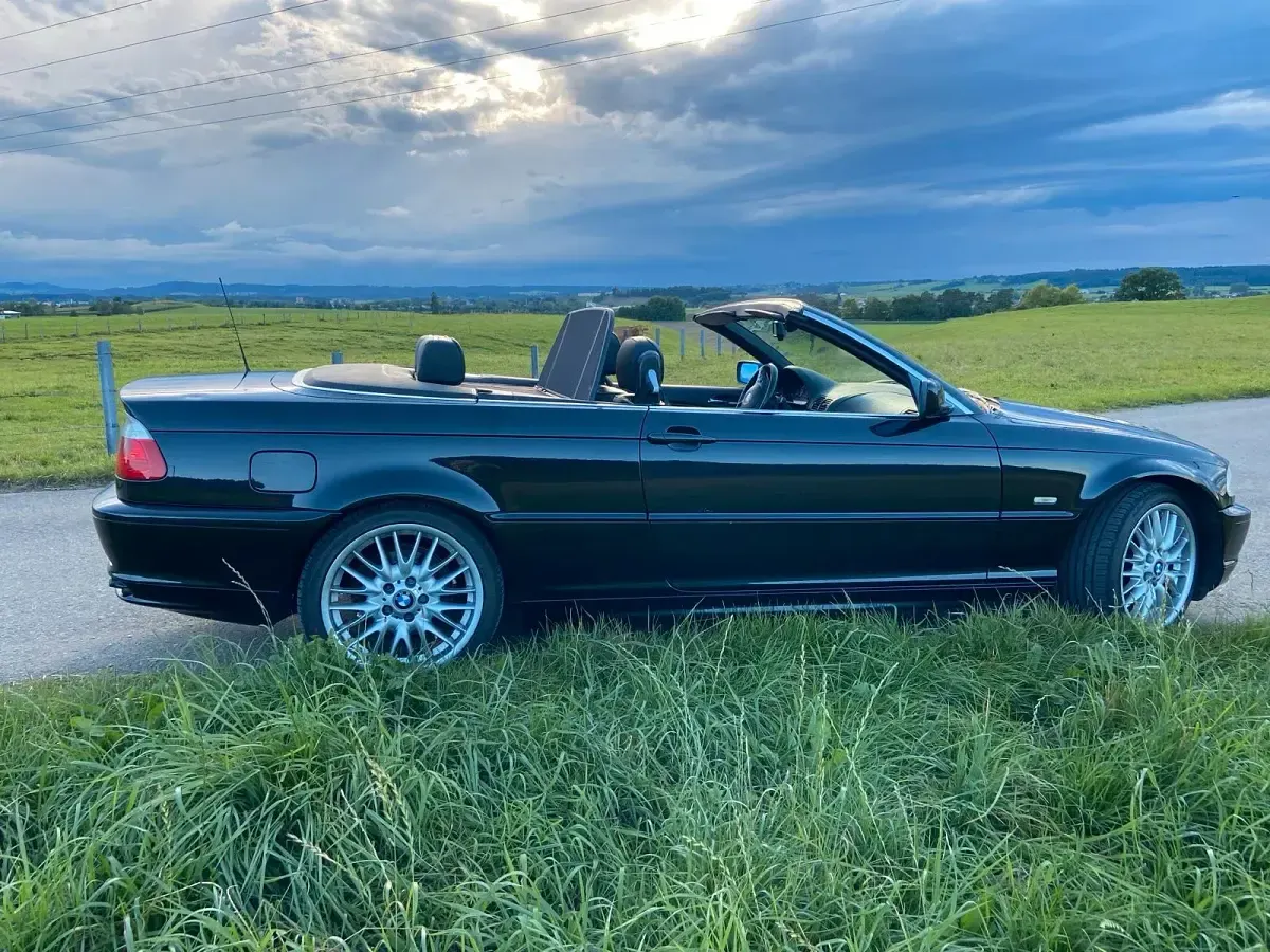 Gebraucht BMW 325 192 PS (141 kW) 2002 Schwarz Cabrio