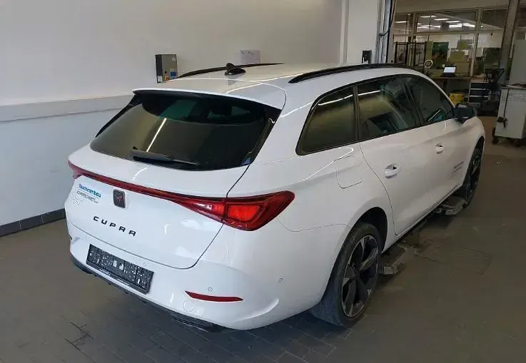 Gebraucht Cupra Leon 190 PS (139 kW) 2023 Weiß Limousine