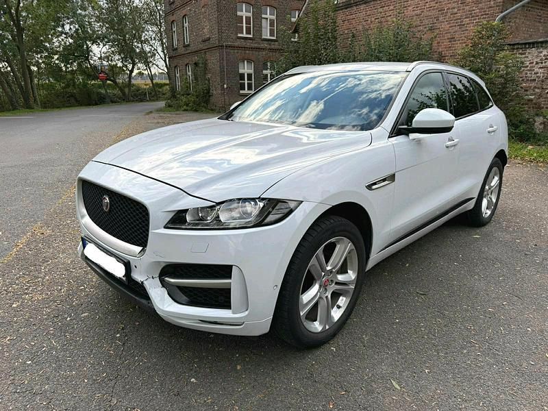 Weiß Gebraucht 2017 Jaguar F-Pace R-Sport SUV | 15.500 € (Guter Preis) - Bild 1/4