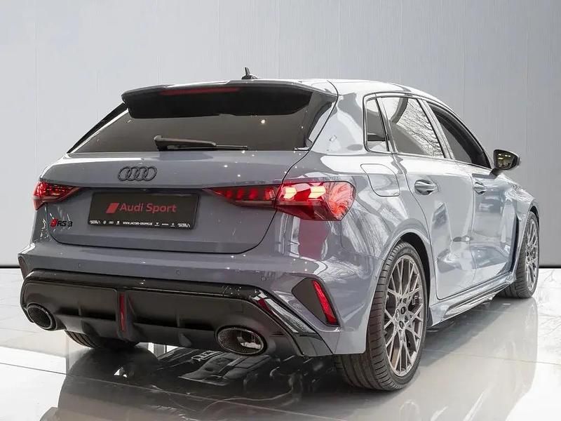 Gebraucht Audi RS3 Ambiente 294 PS (216 kW) 2026 Grau Limousine