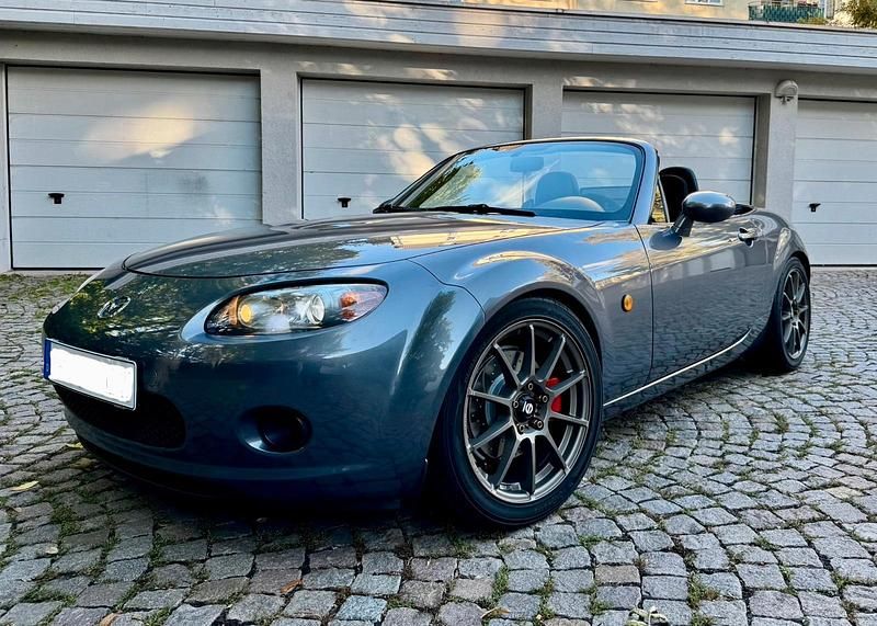 Silber Gebraucht 2007 Mazda MX5 Cabrio | 13.900 € (Etwas zu teuer) - Bild 1/4