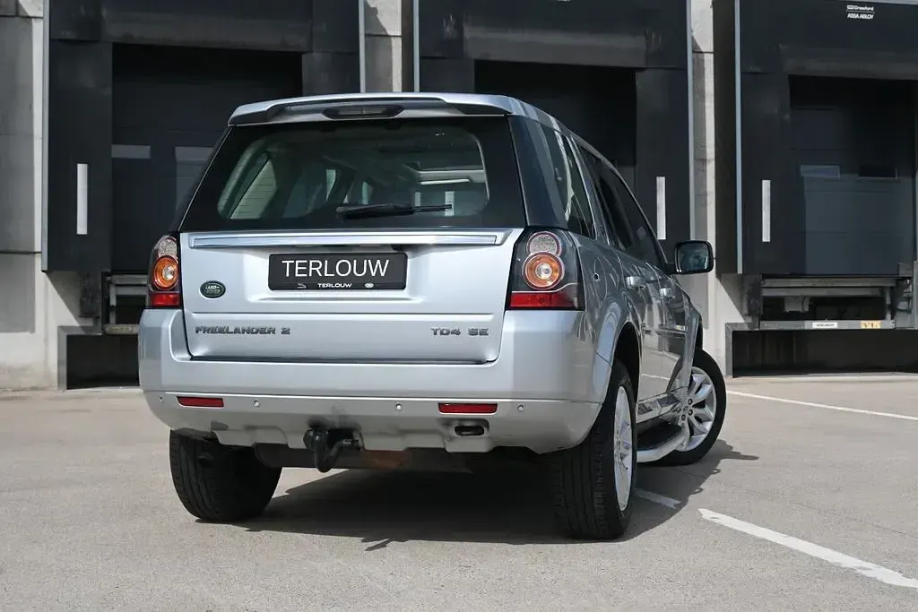 Gebraucht Land Rover Freelander 2 SE 150 PS (110 kW) 2014 Silber SUV