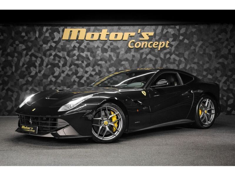 Schwarz Gebraucht 2016 Ferrari F12 | 259.990 € (Teuer) - Bild 1/4