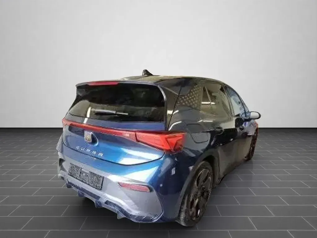 Gebraucht Cupra Born 150 kW (204 PS) 2022 Aurora blue metallic Kleinwagen