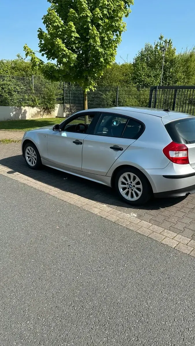 Gebraucht BMW 116 116 PS (85 kW) 2004 Silber Kleinwagen