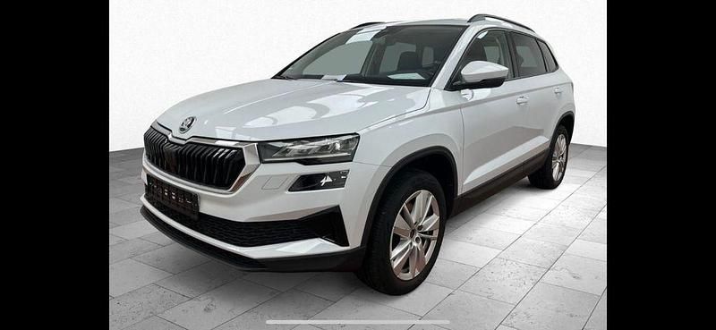 Weiß Gebraucht 2022 Skoda Karoq SUV | 20.099 € (Superpreis) - Bild 1/4