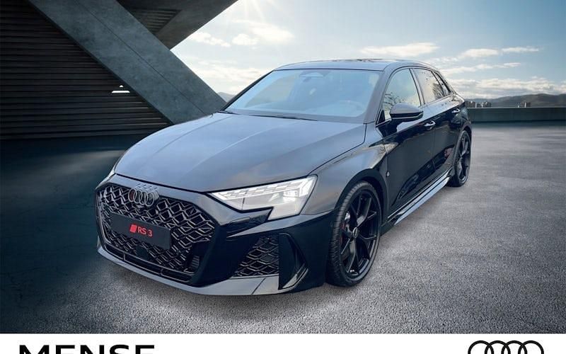 Neu Audi RS3 Comfort 400 PS (294 kW) 2025 Schwarz Limousine