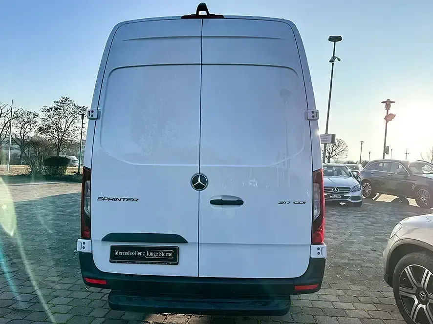 Gebraucht Mercedes Sprinter 170 PS (125 kW) 2024 Weiß Van