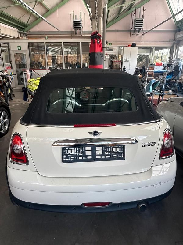 Gebraucht Mini Cooper Cabriolet 120 PS (88 kW) 2009 Weiß Cabrio