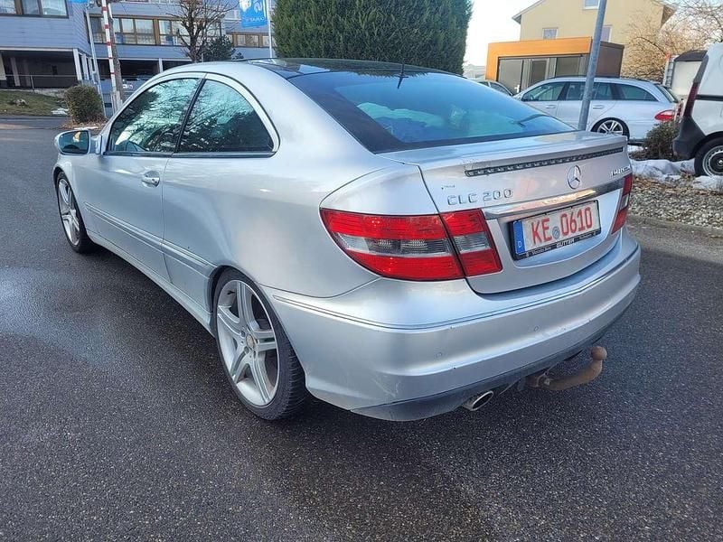 Gebraucht Mercedes CLC200 184 PS (135 kW) 2010 Iridiumsilber  metalliclack Coupé
