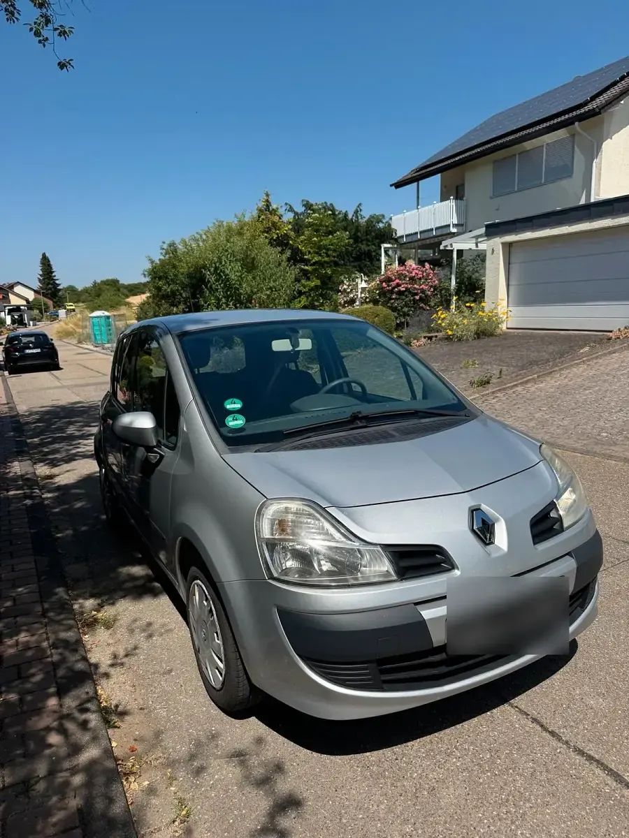 Gebraucht Renault Modus Avantage 75 PS (55 kW) 2012 Silber Van / Kleinbus