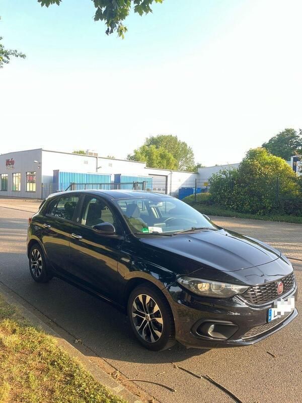 Schwarz Gebraucht 2020 Fiat Tipo Mirror Limousine | 8.999 € (Guter Preis) - Bild 1/4