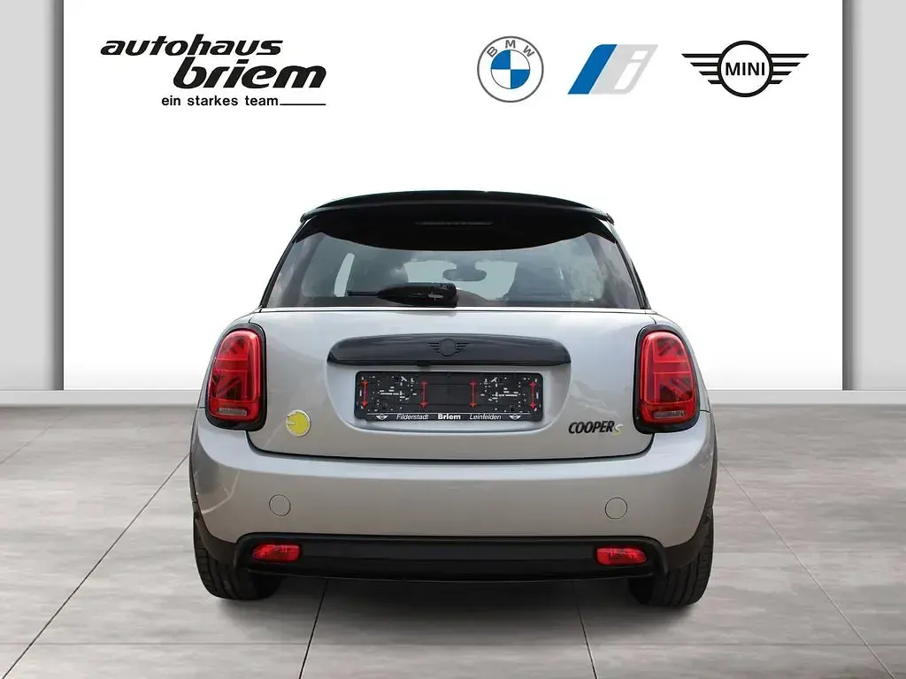 Gebraucht Mini Cooper SE 135 kW (184 PS) 2023 Silber Kleinwagen