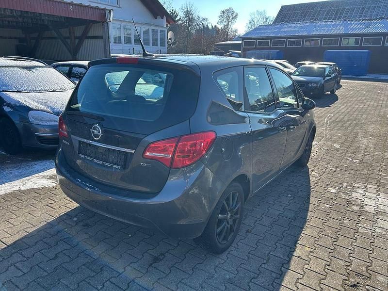 Gebraucht Opel Meriva 101 PS (74 kW) 2012 Other Van / Kleinbus