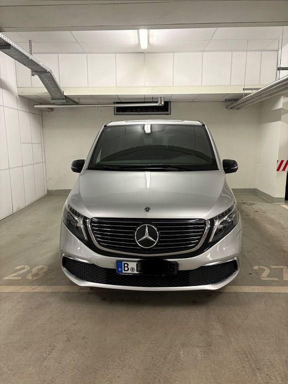 Gebraucht Mercedes EQV300 Avantgarde 150 kW (204 PS) 2021 Grau Van / Kleinbus