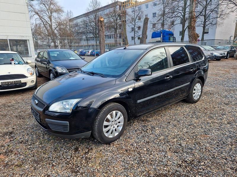 Schwarz Gebraucht 2007 Ford Focus Kombi | 2.650 € (Fairer Preis) - Bild 1/4