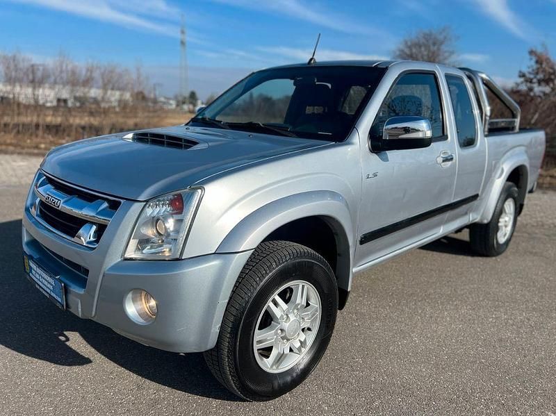 Gebraucht Isuzu D-Max 163 PS (119 kW) 2011 Silber Pickup