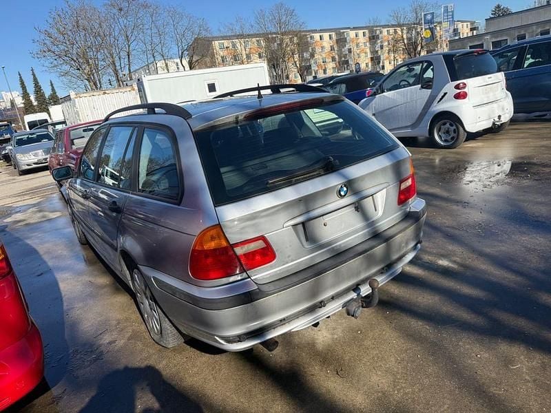 Gebraucht BMW 316 Lifestyle 116 PS (85 kW) 2003 Silber Kombi
