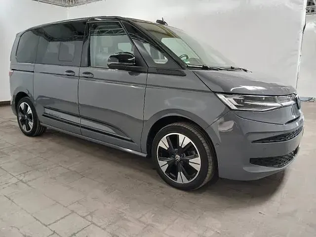 Używany VW Multivan Edition 150 KM (110 kW) 2025 Czarny Minivan