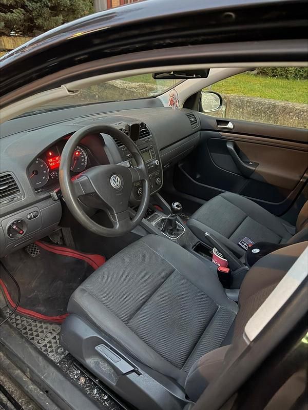 Gebraucht VW Golf V 75 PS (55 kW) 2005 Schwarz Kleinwagen