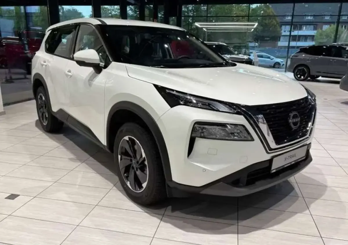 Neu Nissan X-Trail 360º 163 PS (119 kW) 2026 Pearl white SUV